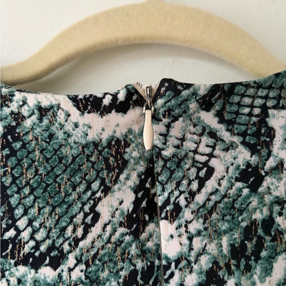 ALEXIA ADMOR Ruched Python Print Dress Size XS - Picture 9 of 10